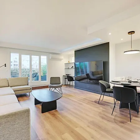 Apartment Charming With Balcony *